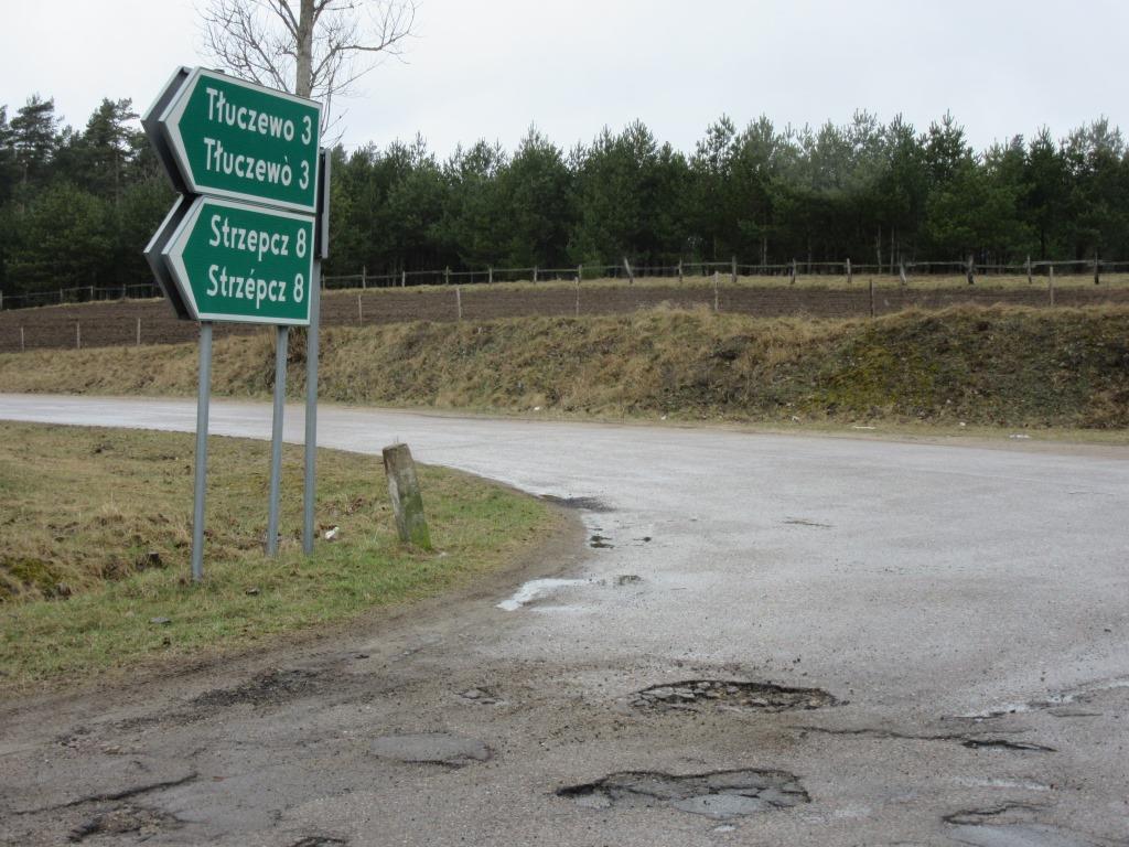 Droga Nawcz - Osiek.  Stan przed remontem.